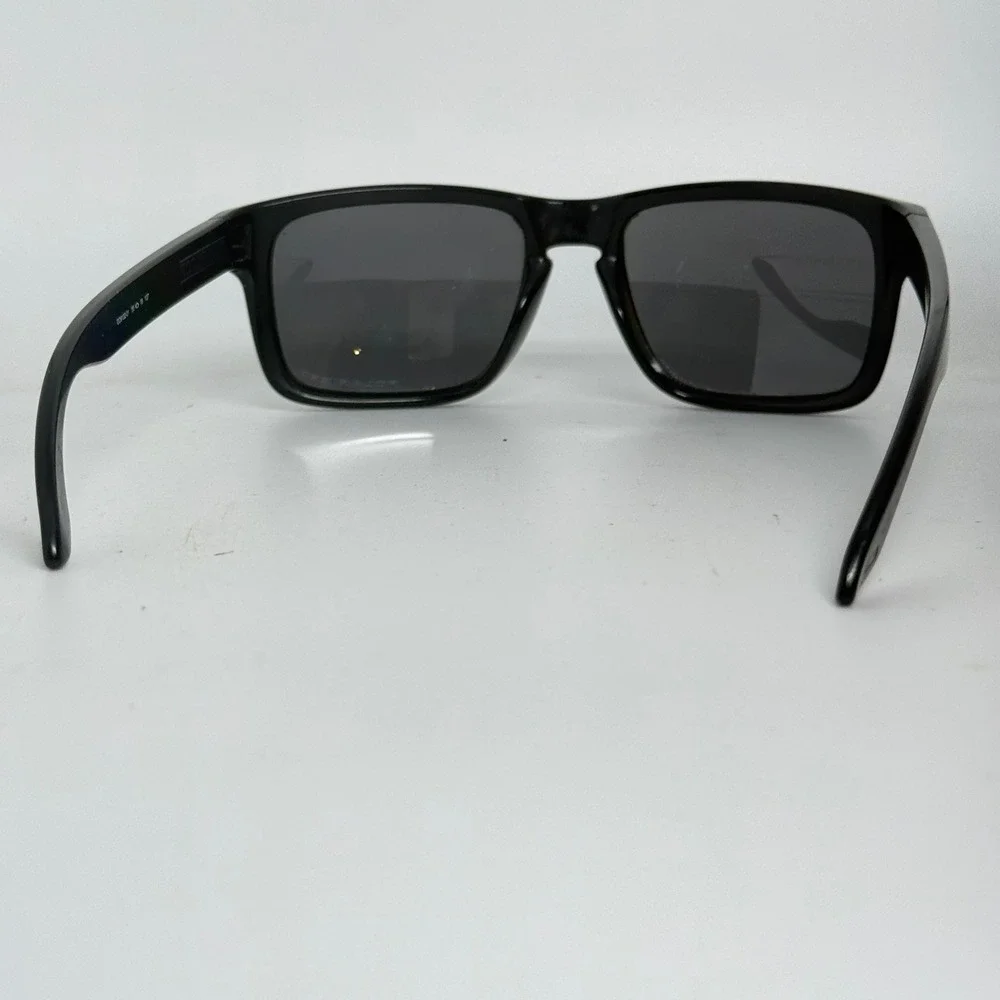 Oakley Holbrook OO910201 Sunglasses Black‎ Lens Scratched Square Frame Men 21057
